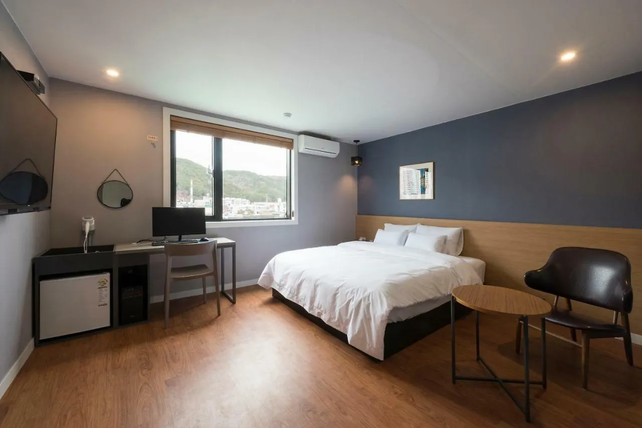 No. 25 Hotel Yongho Busan 2*,  South Korea