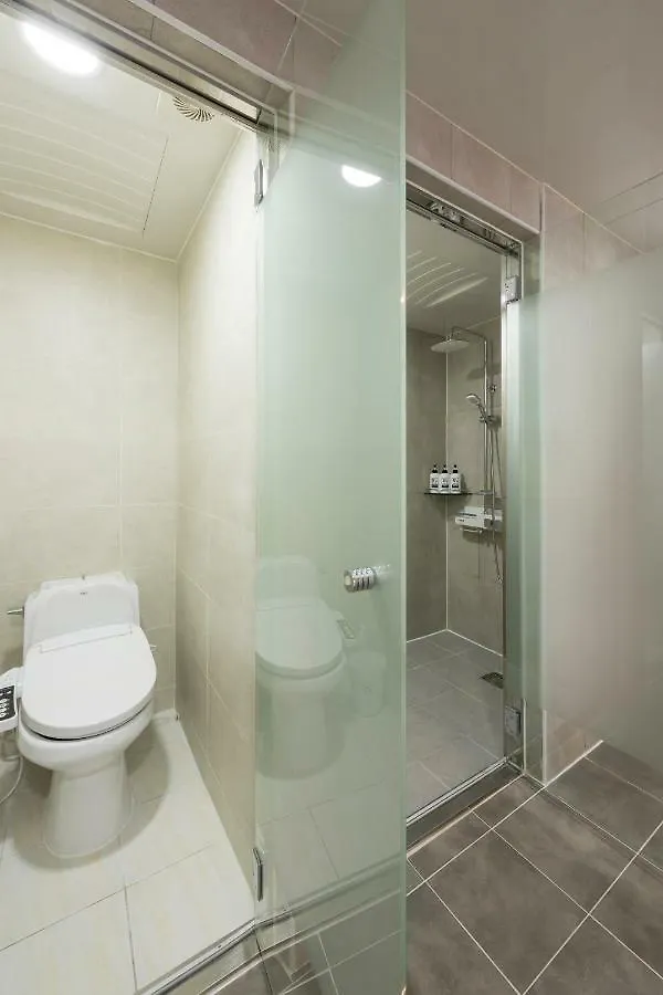 No. 25 Hotel Yongho Busan