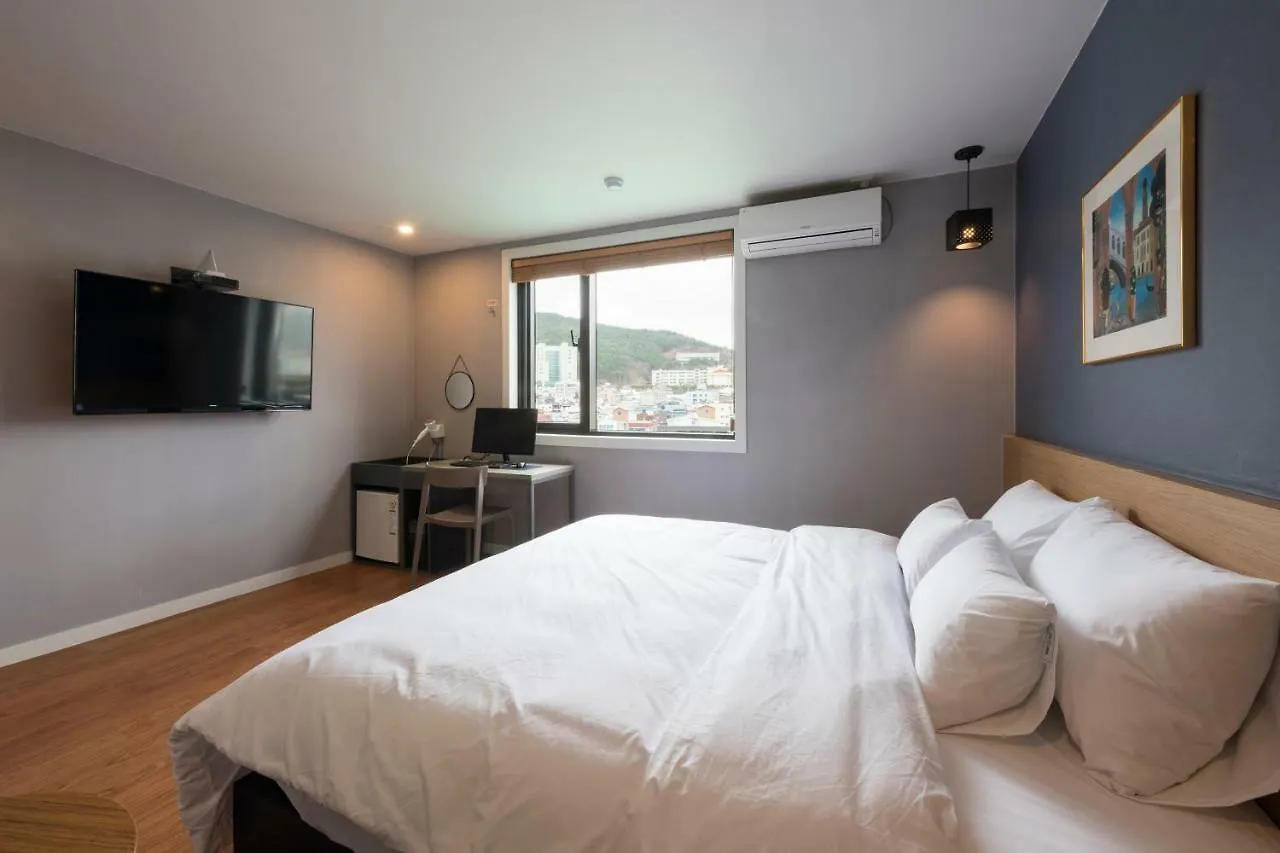 No. 25 Hotel Yongho Busan