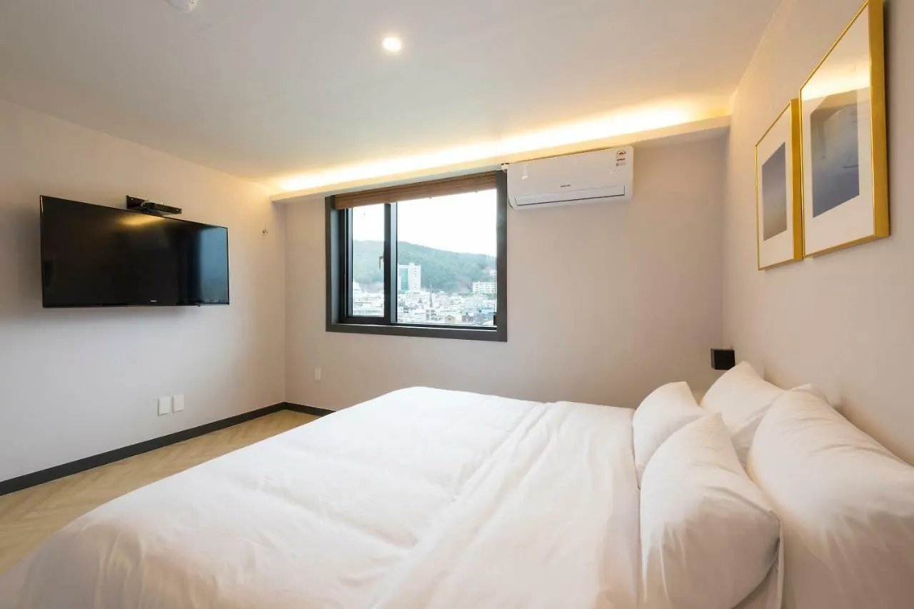 No. 25 Hotel Yongho Busan 2*,  South Korea